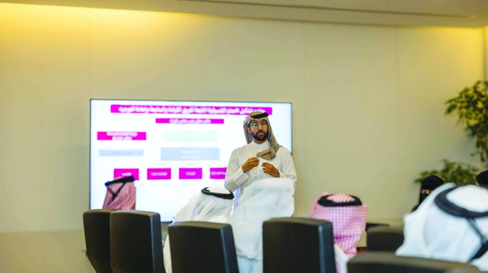 Industry Sector Committee discusses challenges to business environment with private sector representatives​info@gulf-times.com (Gulf Times)